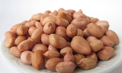 Lợi ích bất ngờ của việc ăn lạc vào buổi sáng