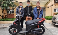 Nhóm đối tượng 10X dùng kiếm đe dọa, cướp xe máy lúc rạng sáng