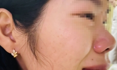 Không bằng lòng về việc con bị hạ hạnh kiểm, phụ huynh đến nhà hành hung cô giáo