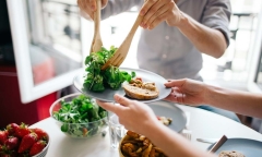 Bí quyết có vóc dáng nuột nà ở tuổi 60