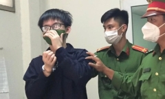 TP.HCM: Dùng dao giải quyết mâu thuẫn, nam sinh viên lĩnh án tù