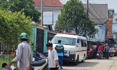 Người đàn ông qua phòng bạn xin ngủ nhờ, nhắn tin xin lỗi vợ rồi treo cổ tự tử
