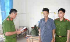 Bắt giam người đàn ông sát hại vợ cũ rồi uống thuốc sâu tự tử ở Trà Vinh