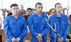 Sát hại cha và chú ruột, nam thanh niên lĩnh án 18 năm tù