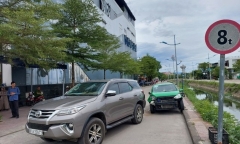 Quảng Bình: Taxi gây tai nạn liên hoàn, 6 người nhập viện