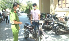 Tin tức tai nạn giao thông ngày 17/7/2021: Thanh niên đi Dream tông chết cụ bà 66 tuổi đi xe đạp rồi bỏ chạy