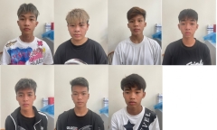 Khởi tố nhóm đối tượng cầm dao, kiếm và chai thủy tinh gây náo loạn khu du lịch Bãi Cháy