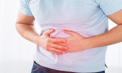 Người đàn ông 60 tuổi bị đau bụng kéo dài, đi khám mới biết mắc ung thư