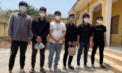 Khởi tố nhóm ném pháo, nổ súng vào nhà đối thủ