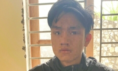 Quan hệ với 