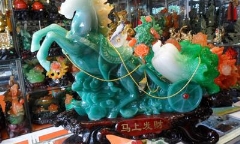 Năm Giáp Ngọ sắm ngựa phong thủy