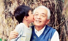 Khoảnh khắc hạnh phúc bên gia đình của Tướng Giáp
