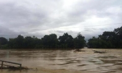 Tin tức cơn bão số 8 mới nhất: Dự báo đổ bộ vào tối mai (25/10), miền Trung mưa lớn trở lại