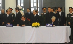 Lãnh đạo Đảng, Nhà nước ghi sổ tang viếng Đại tướng