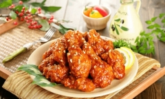 Vợ trổ tài làm cánh gà ngâm sữa chiên giòn, chồng tan làm vội về ngay để thưởng thức