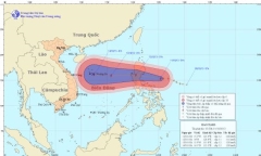 Bão số 11 đang tiến vào biển Đông
