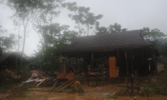 Video: Bộ đội biên phòng hết mình vì dân trong vùng lũ