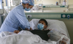 Bé 15 tuổi bị suy thận nghiêm trọng, bà nội hối hận vì thường cho cháu ăn 2 món quen thuộc