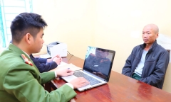 Bắt giữ đối tượng say rượu, chửi bới vợ và dùng dao chém Trưởng Công an xã bị thương