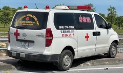 Ôtô cứu thương tông xe máy điện ở Thái Bình, 2 nữ sinh 15 tuổi bị thương