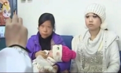 Ảo tưởng sinh ra trong gia đình giàu có, cô gái ép bố mẹ nghèo đi xét nghiệm ADN 