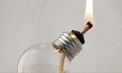 Tin tức đời sống ngày 27/7: Bé 19 tháng tuổi tử vong thương tâm vì uống nhầm dầu hỏa