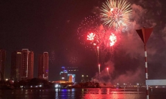 Thủ tướng yêu cầu không bắn pháo hoa, hạn chế tụ tập dịp Tết Dương lịch 2022