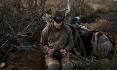 Ukraine hé lộ hệ thống mới có thể gây nhiễu FPV Nga: Nặng chưa tới 2,9kg, được quân đội sử dụng tích cực