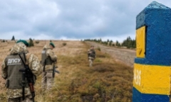 Ukraine đào hào chống tăng, đặt bẫy mìn nhằm củng cố hệ thống phòng thủ tại biên giới