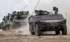NATO triển khai 32.000 binh sĩ, hơn 1.000 xe bọc thép gần biên giới Nga và Belarus