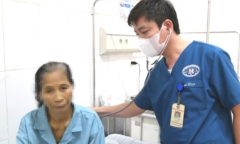 Nghe người quen đi cắt thuốc nam, người phụ nữ nhập viện vì suy gan