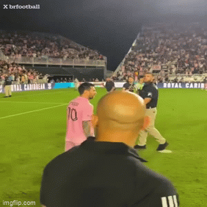 Vệ sĩ Messi 