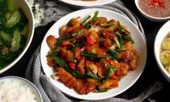 Cách làm thịt heo rang cháy cạnh đậm đà, đưa cơm