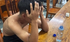 Kịp thời ngăn chặn, cứu thành công nam thanh niên ôm con định nhảy tự tử