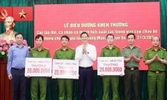 Bắc Ninh thưởng nóng lực lượng giải cứu cháu bé 9 tuổi bị bắt làm con tin