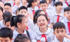 Năm học 2025-2026, 14 nhóm đối tượng sẽ được miễn học phí