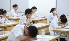Bất ngờ kết quả bài thi khảo sát lớp 12 ở Hà Nội, cảnh báo nguy cơ trượt tốt nghiệp THPT