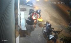 Giả vờ hỏi mua cá viên chiên, 