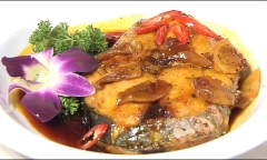 Công thức làm món cá thu kho gừng rất bắt cơm