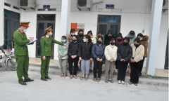 Khởi tố nhóm nữ quái chuyên lừa mua hàng trúng SH