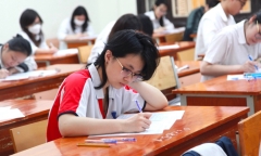 Hôm nay (6/4), học sinh lớp 12 tại Hà Nội hoàn thành bài thi khảo sát chất lượng