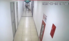 Công an vào cuộc vụ người phụ nữ tố bị chồng hành hung tại chung cư ở Hà Nội