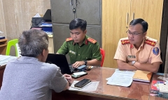 Tài xế ô tô đánh người phụ nữ ngã xuống đường ở TP.HCM khai gì?