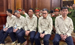 Xét xử cựu Chủ tịch An Giang nhận tiền tỷ,