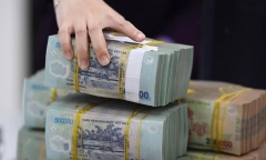 Tăng lương cơ sở 8% phải đồng thời làm tốt kiểm soát giá cả, ổn định thị trường