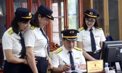 Lương cơ sở lên mức 2,34 triệu đồng/tháng, lương công chức thuế tăng bao nhiêu?