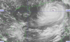 Bộ GD&ĐT yêu cầu tăng cường ứng phó bão số 9, bão số 10