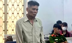 Xét xử vụ mang xăng đốt nhà bạn gái, khiến 2 cô gái trẻ tử vong: Bất ngờ trước lời khai tại tòa