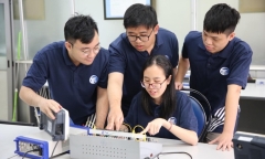 Tuyển sinh 2025: Loạt trường khối Công nghệ thông tin đồng loạt tăng học phí, cao nhất hơn 140 triệu/năm