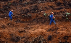 Trung Quốc công bố báo cáo sơ bộ vụ rơi máy bay chở 131 người